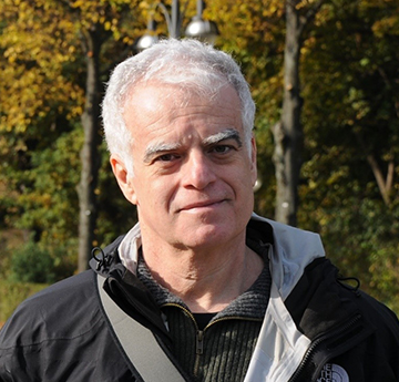 Dr. Ricardo Esparta